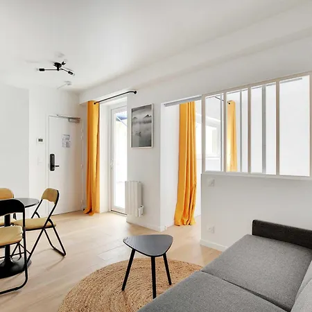 Newly Renovated Republique *